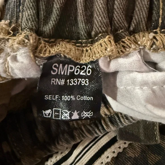 POL Camo Green and Animal Print Elastic Waist Pants - Picture 7 of 7